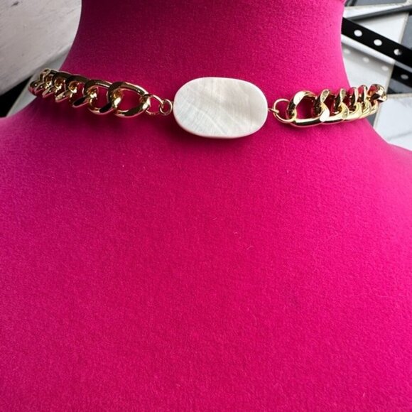 Alquimia Gold and White Necklace - Picture 1 of 1